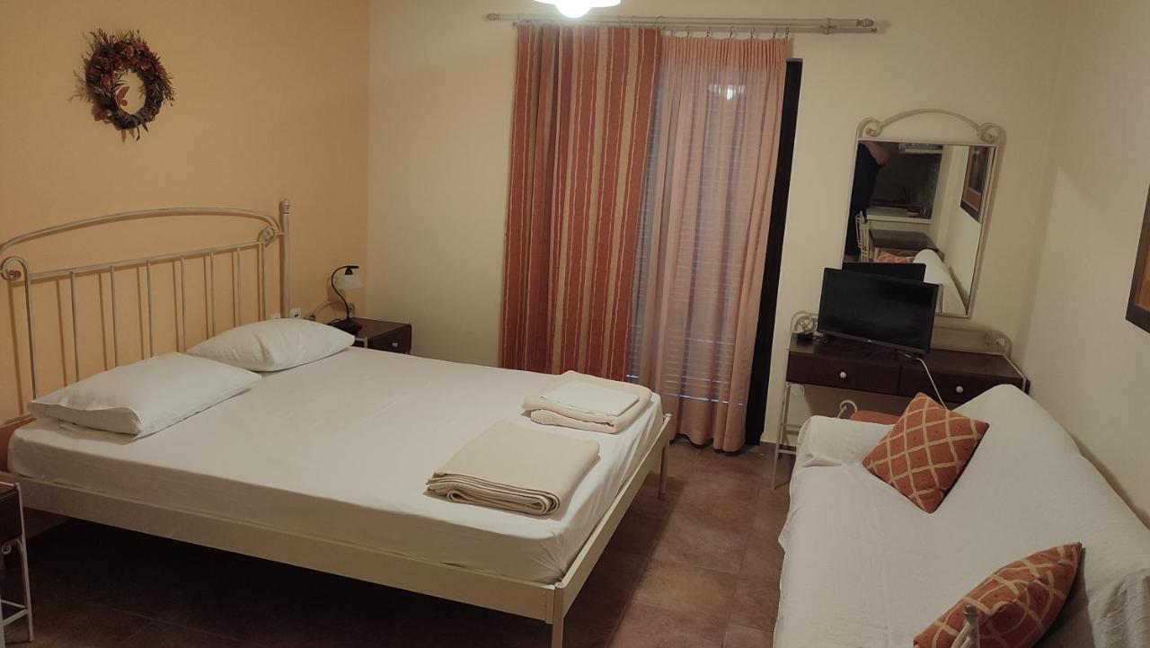 Guesthouse Michobeis Kamarína Exteriér fotografie