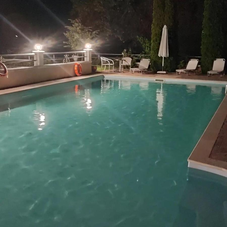 Guesthouse Michobeis Kamarína Exteriér fotografie